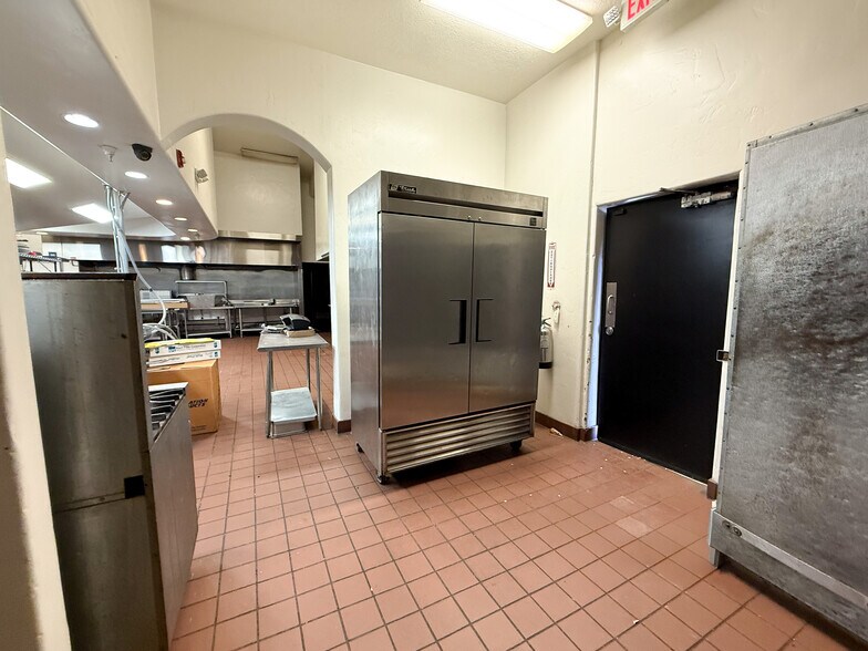 More Photos Of 720 E 700 S, St George General Retail For Lease