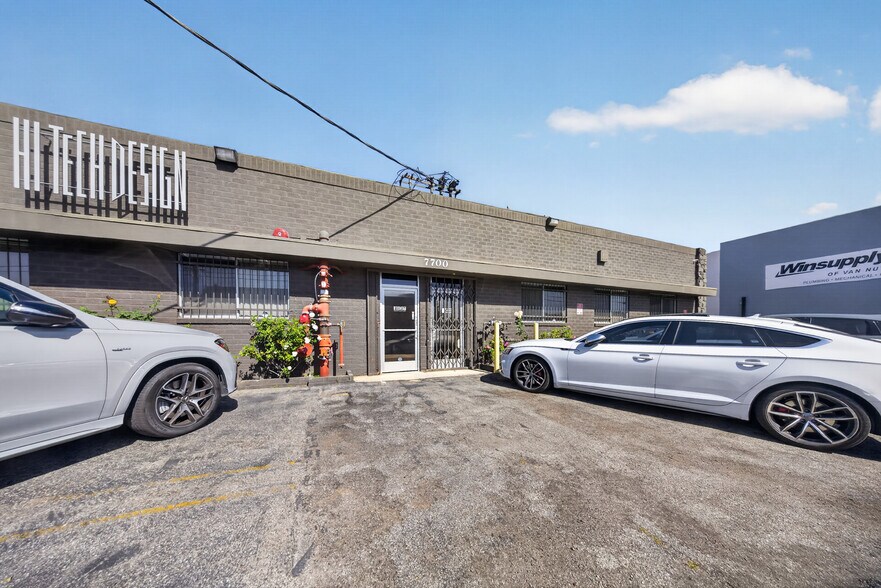 More Photos Of 7700 Densmore Ave, Van Nuys Warehouse For Lease