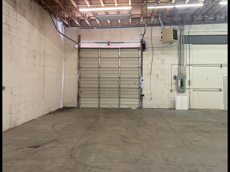 More Photos Of 159 Barley Park Ln, Mooresville Manufacturing For Lease