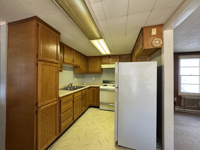 More Photos Of 2989 W Houghton Lake Dr, Houghton Lake Apartments For Sale