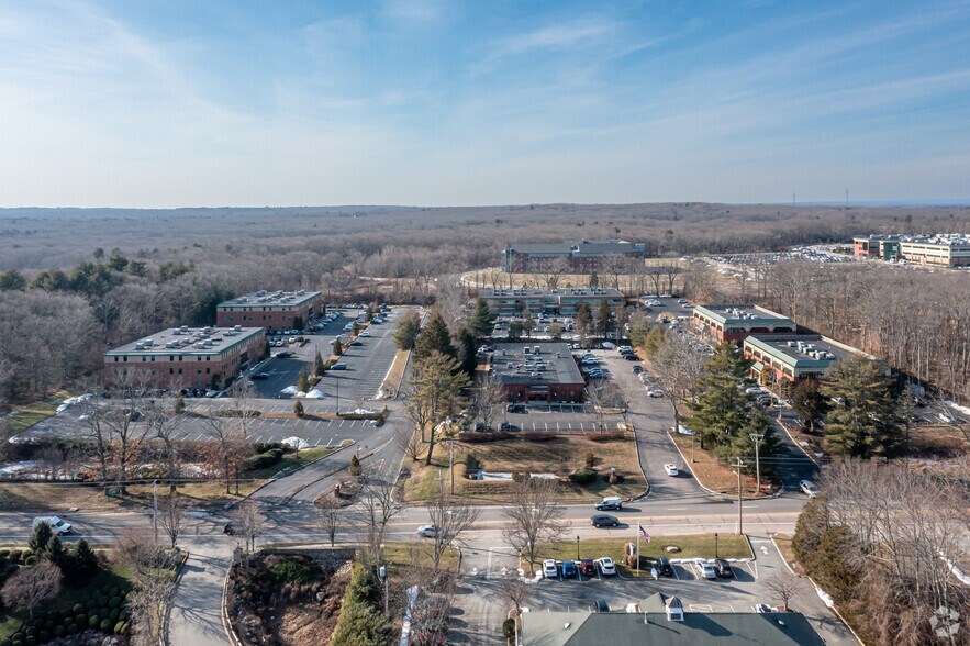 More Photos Of 1405 S County Trl, East Greenwich Medical For Lease