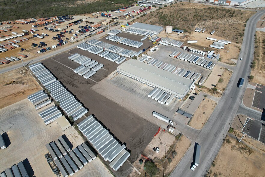 More Photos Of 1118 Beltway Pkwy, Laredo Warehouse For Lease