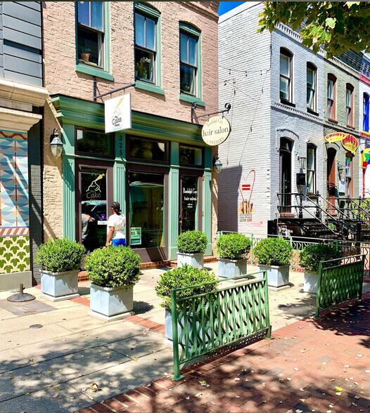 More Photos Of 325 7th St SE, Washington Storefront Retail Office For Lease