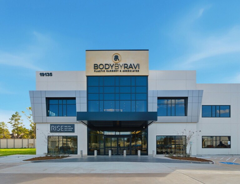 More Photos Of 19135 Katy fwy, Houston Medical For Lease
