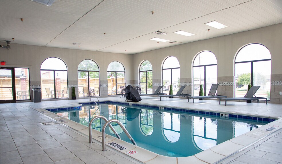 More Photos Of 2102 S Coulter St, Amarillo Hotel For Sale