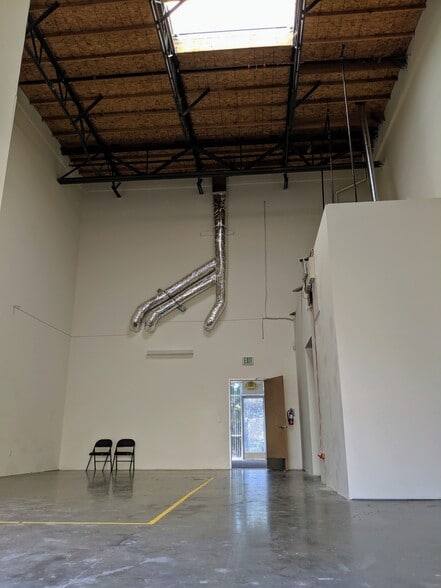 More Photos Of 1116 Cadillac Ct, Milpitas Flex For Sale