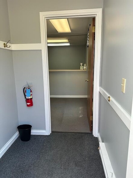 More Photos Of 3250 Seneca Tpke, Canastota Rehabilitation Center For Lease
