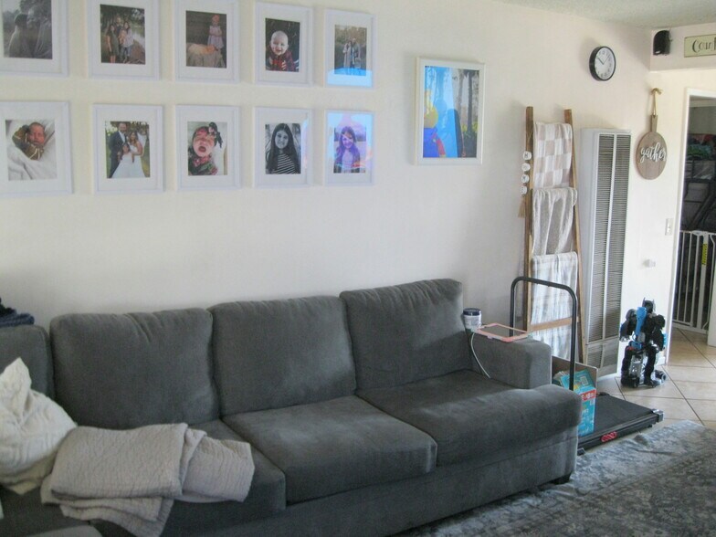 More Photos Of 173 W Cascade Dr, Rialto Manufactured Housing Mobile Home Park For Sale