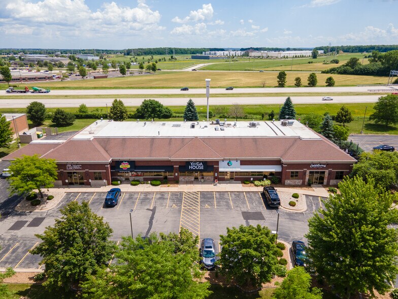 More Photos Of 2400 S Kensington Dr, Appleton Storefront Retail Office For Sale