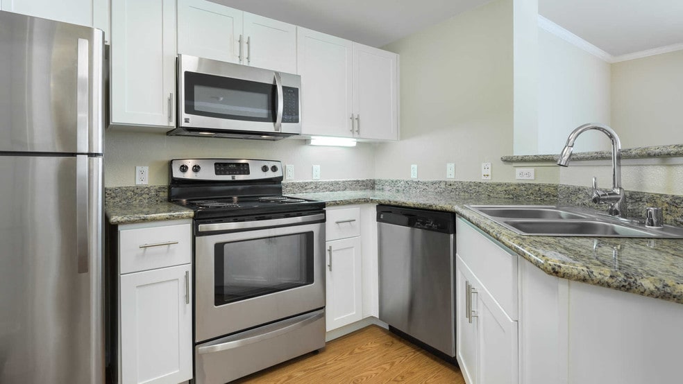 More Photos Of 1001-1101 Park Pl, San Mateo Apartments For Lease