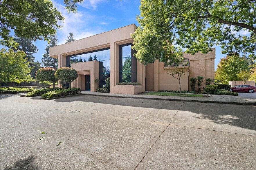 More Photos Of 500 W East Ave, Chico Office For Sale