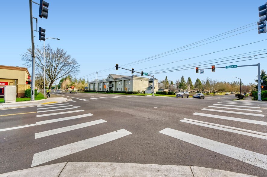 More Photos Of 25500 SE Stark St, Gresham Office For Lease