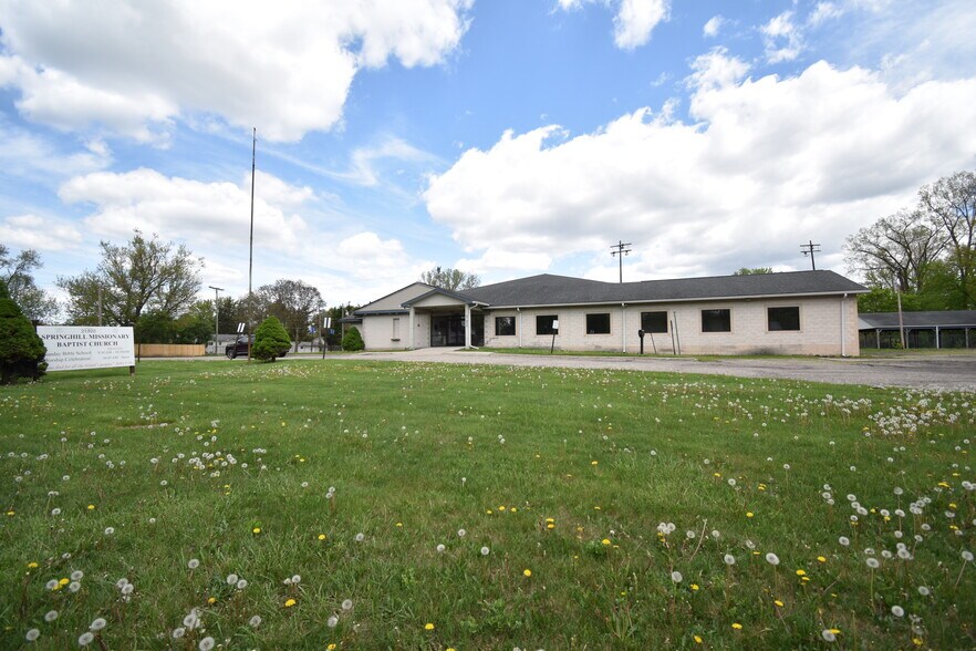Primary Photo Of 21900 Middlebelt Rd, Farmington Hills Religious Facility For Sale