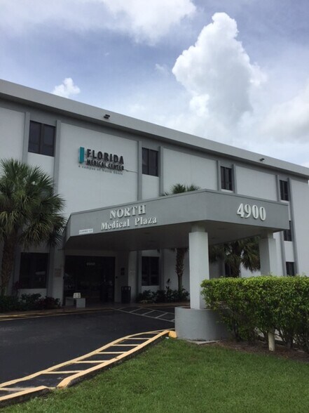 More Photos Of 2951 NW 49th Ave, Lauderdale Lakes Medical For Lease