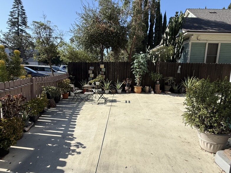 More Photos Of 943-949 Chestnut Ave, Long Beach Apartments For Sale