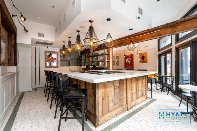 More Photos Of 1640 Thames St, Baltimore Storefront Retail Office For Lease