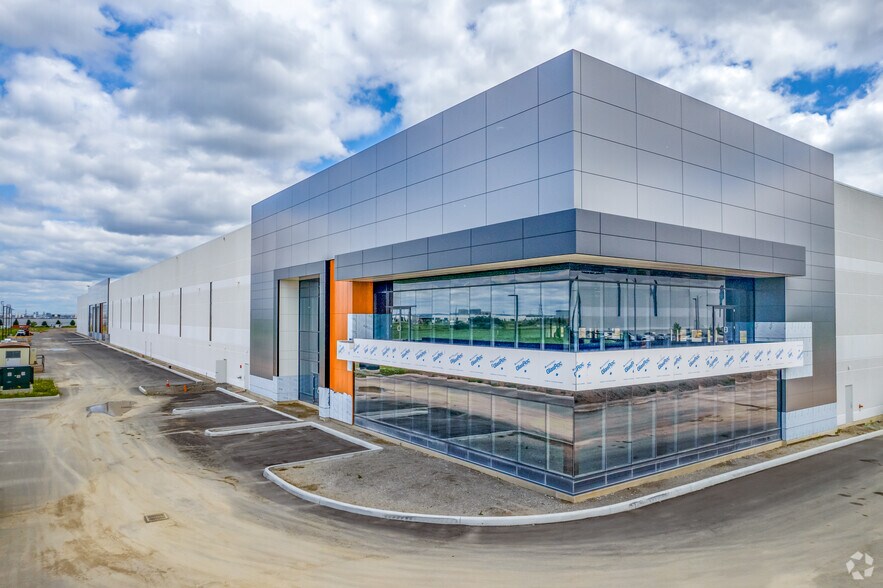 Primary Photo Of 865 Gibraltar Rd, Vaughan Distribution For Lease