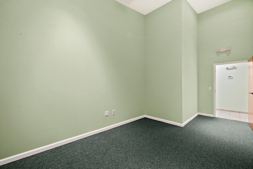 More Photos Of 3270 Highway A1A, Melbourne Beach Office For Lease