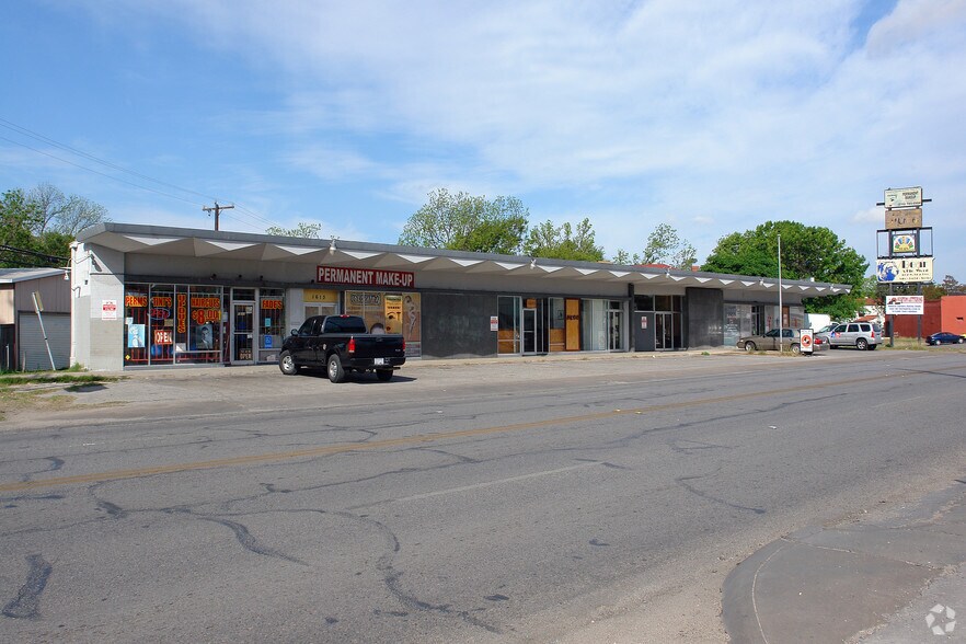 More Photos Of 1602 W Kings Hwy, San Antonio Unknown For Lease