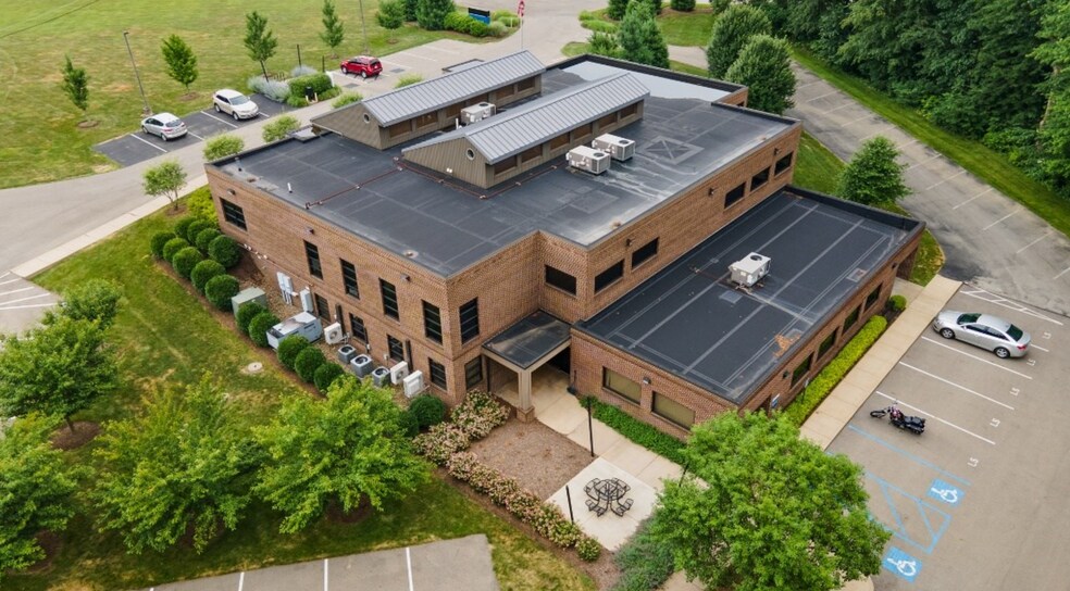 More Photos Of 61 Executive Ct, West Middlesex Office For Lease