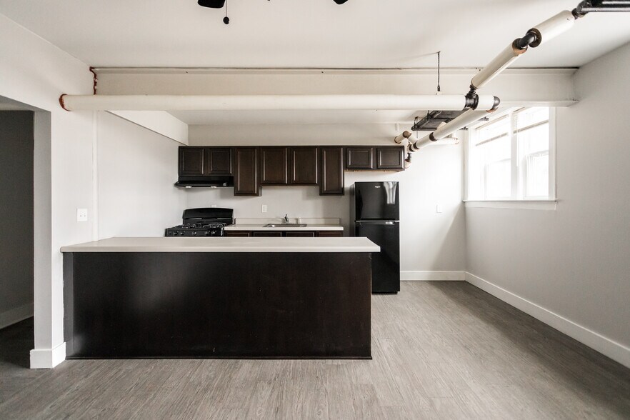 More Photos Of 2683 Central Ave, Detroit Apartments For Sale