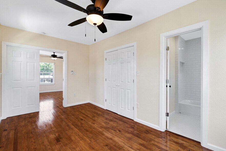 More Photos Of 834 W Russell Pl, San Antonio Apartments For Sale