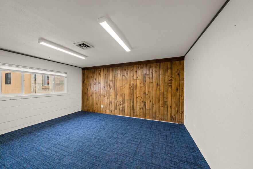 More Photos Of 960 E 2nd Ave, Durango Office For Sale