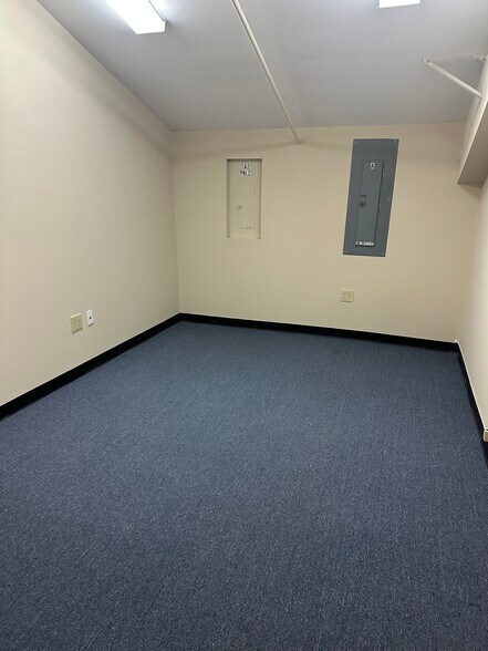 More Photos Of 1500 Garner Rd, Raleigh Office Residential For Lease