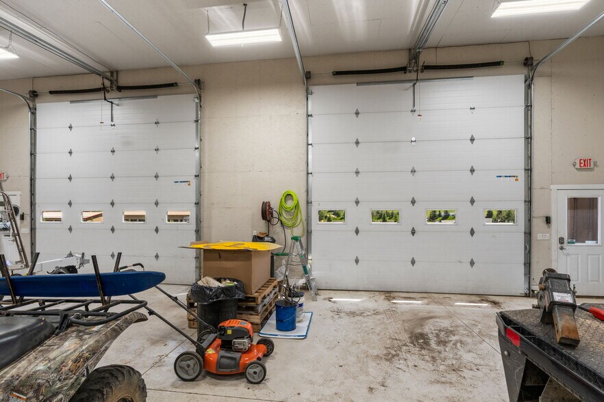 More Photos Of , Big Sky Warehouse For Lease