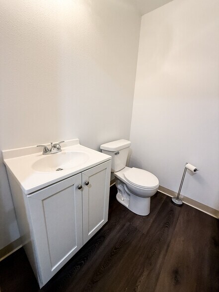 More Photos Of 138 1st St, Malta Office For Sale