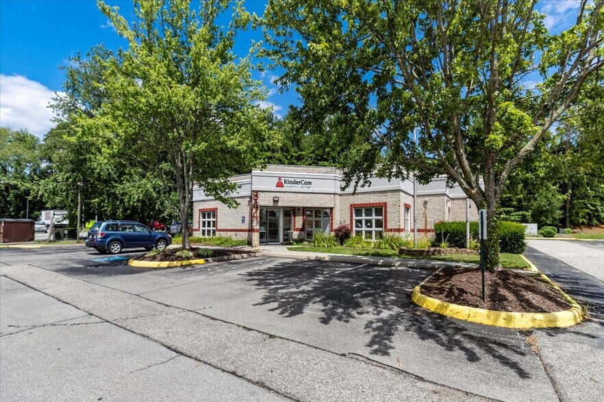 More Photos Of 810 University City Blvd, Blacksburg Office Residential For Sale