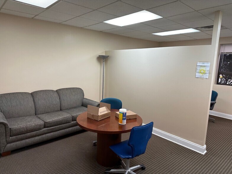 More Photos Of 40 Galesi Dr, Wayne Office For Lease