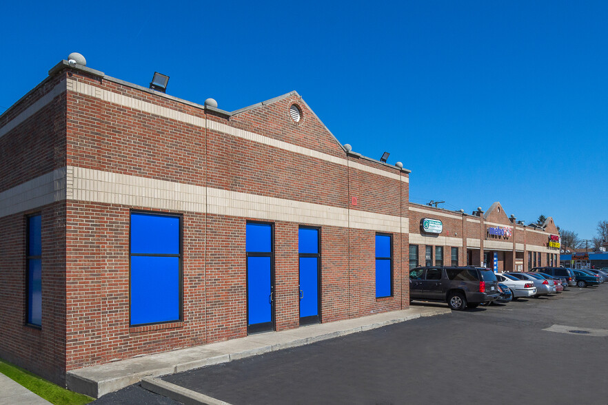 Primary Photo Of 9200-9224 Dexter Ave, Detroit Freestanding For Lease