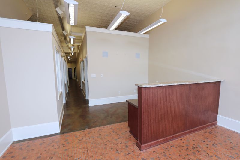 More Photos Of 114 Trade St, Greer Office For Lease