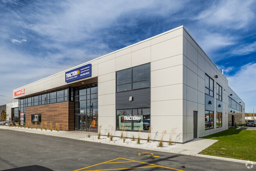 More Photos Of 465 Ch Industriel, Gatineau Distribution For Lease
