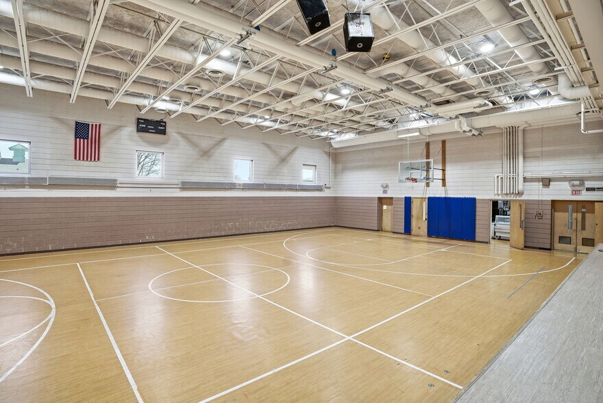 More Photos Of 6541 16TH Ave S, Richfield Schools For Lease