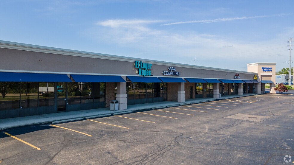 More Photos Of 107-139 W Kemper Rd, Cincinnati Unknown For Lease