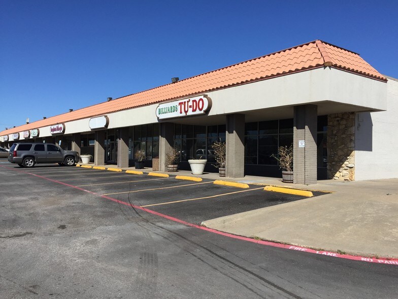 More Photos Of 4413-4425 W Walnut St, Garland Unknown For Lease