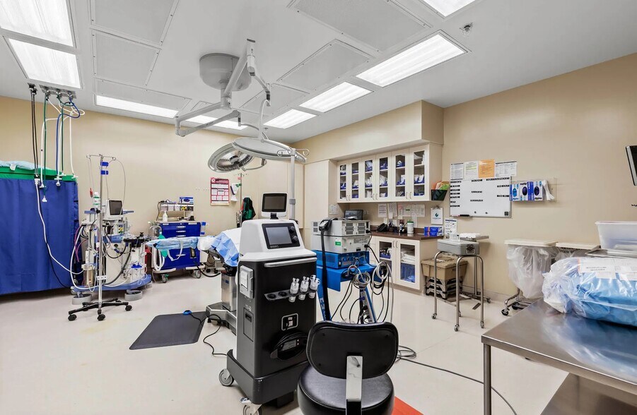 More Photos Of 4171 W Expo Pky, Post Falls Medical For Sale