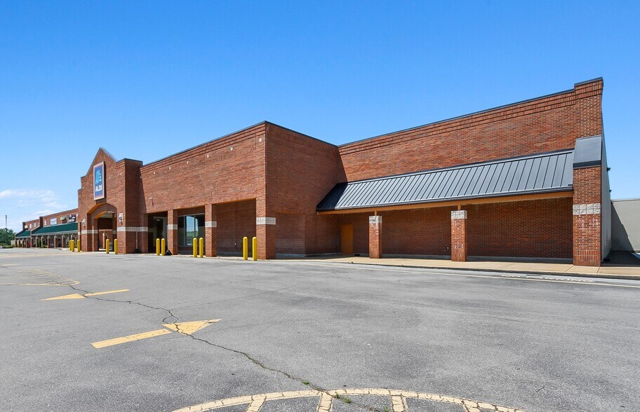 More Photos Of 13620 Highway 43 N, Northport Storefront For Sale