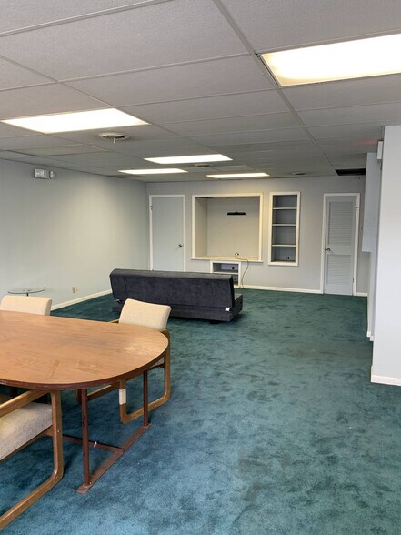 More Photos Of 420 Davis Ave, Dayton Warehouse For Lease