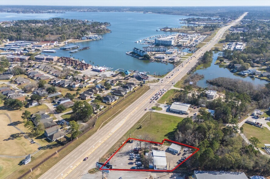 More Photos Of 15831 Highway 105 W, Montgomery Light Manufacturing For Sale