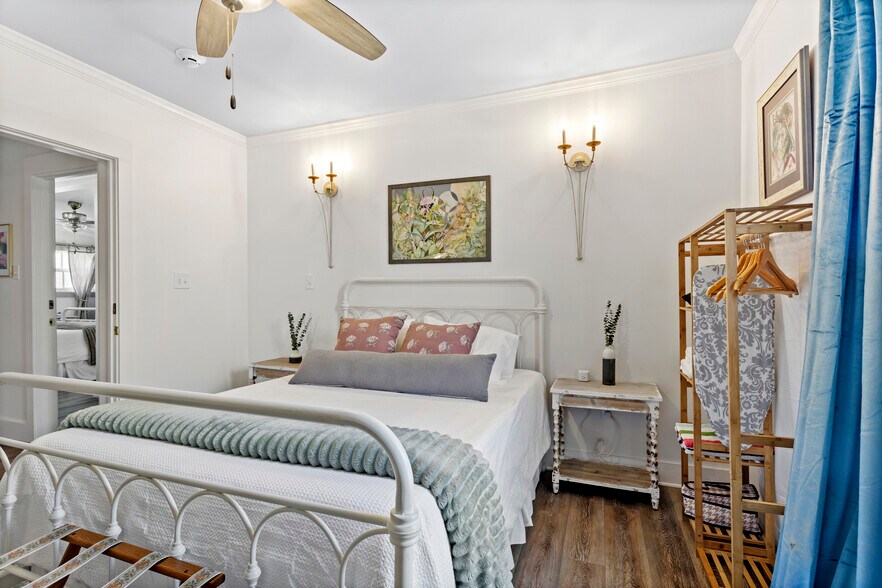 More Photos Of 782 Water St, Biloxi Office For Sale