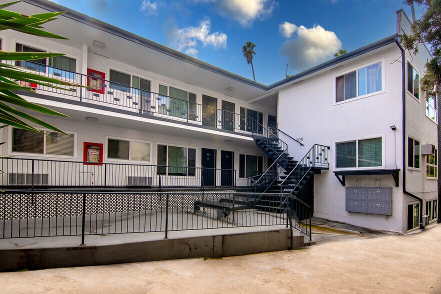 More Photos Of 514 S Mariposa Ave, Los Angeles Apartments For Sale