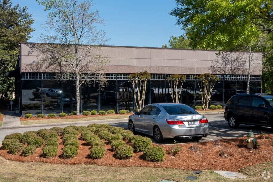 More Photos Of 4100 Colonnade Pky, Birmingham Office For Sale