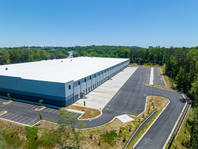 More Photos Of 1399 Fulton Industrial Blvd NW, Atlanta Distribution For Lease