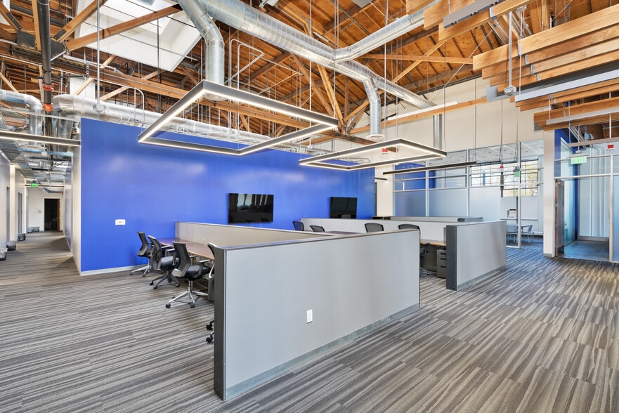 More Photos Of 3515 Eastham Dr, Culver City Loft Creative Space For Lease