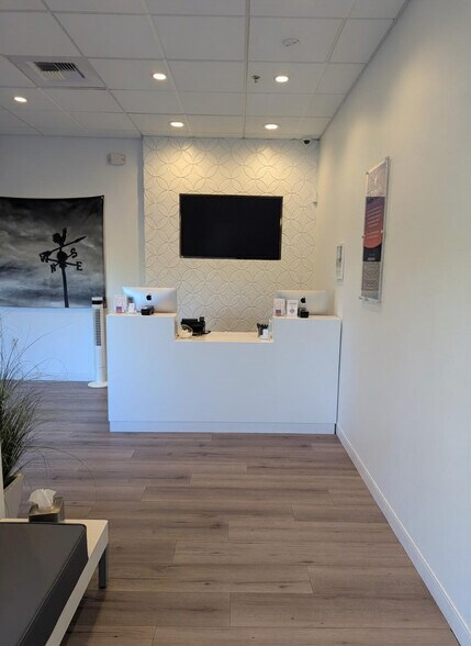 More Photos Of 8929 Madison Ave, Fair Oaks Freestanding For Lease