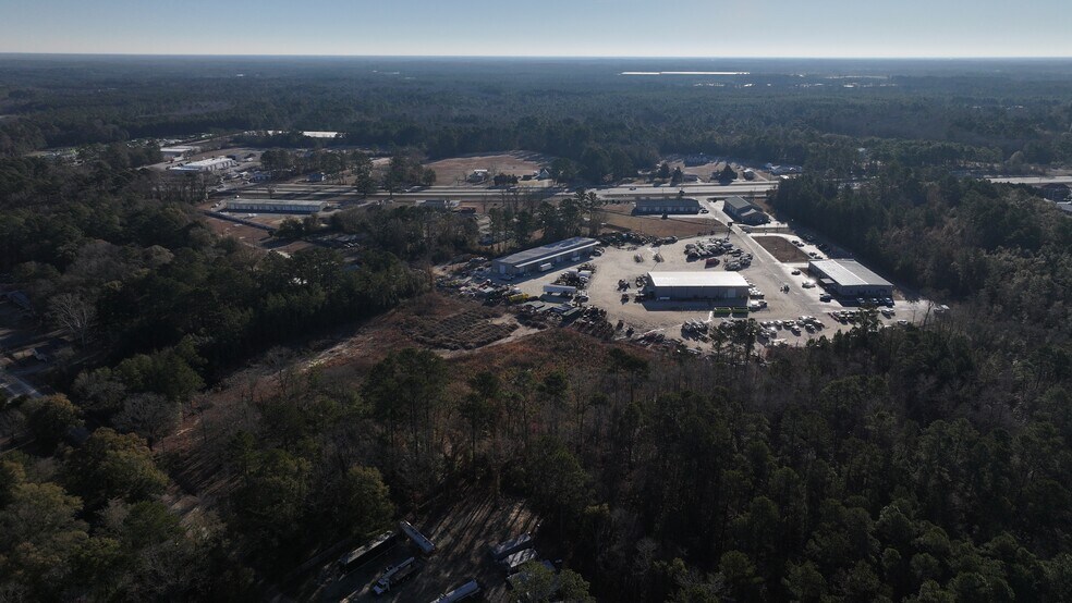 More Photos Of 4758 US Highway 301 S, Hope Mills Light Distribution For Lease