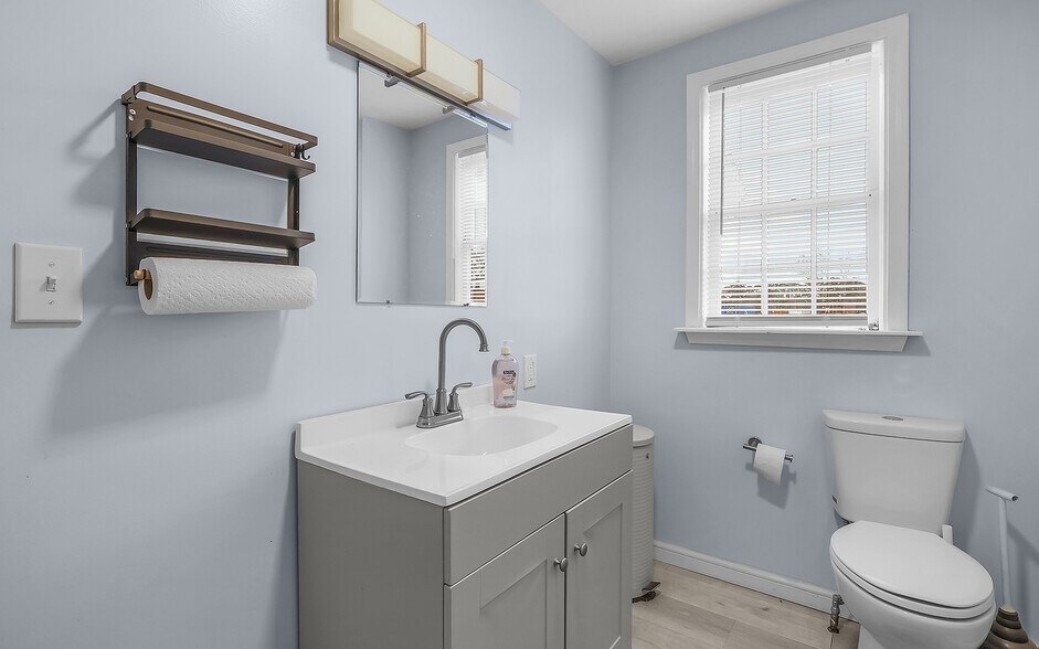 More Photos Of 123 Beasley Rd, Savannah Industrial For Sale